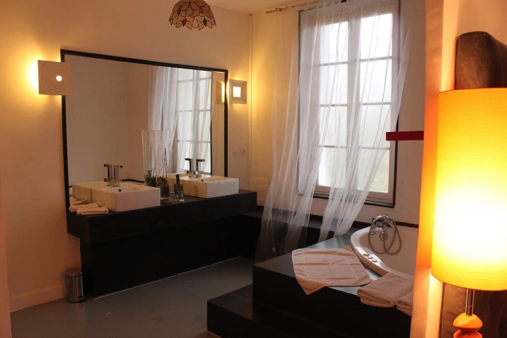 Le Relais Du Silence Chateau Lavail Labastide-d'Anjou Номер фото